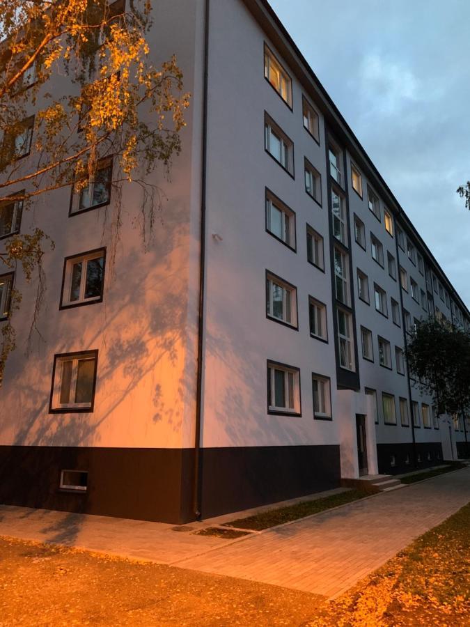 Uus 13B, Beautiful 3-Bedroom Apartment - 3 Big Beds Tartu Exteriér fotografie